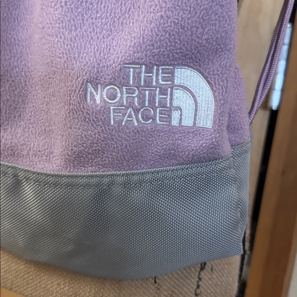 The North Face Cinch Pull String Closure Backpack… - image 4